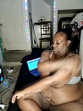 Thickkemzz41 — Shower Show   