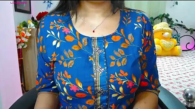 thyAnvi — Oil on ass with thong 