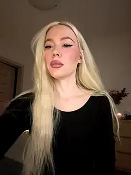 xDinnax — keep boobs out + nipple clamps