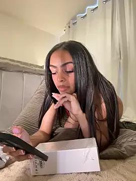 yasmingarcia — Start Sucking 