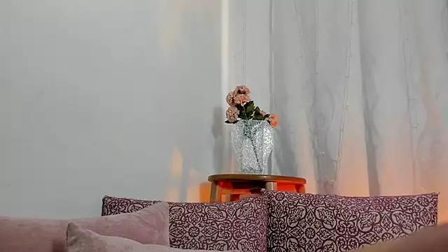 Zara_dulce on StripChat 